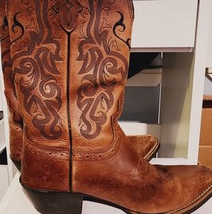 Justin cowboy boots